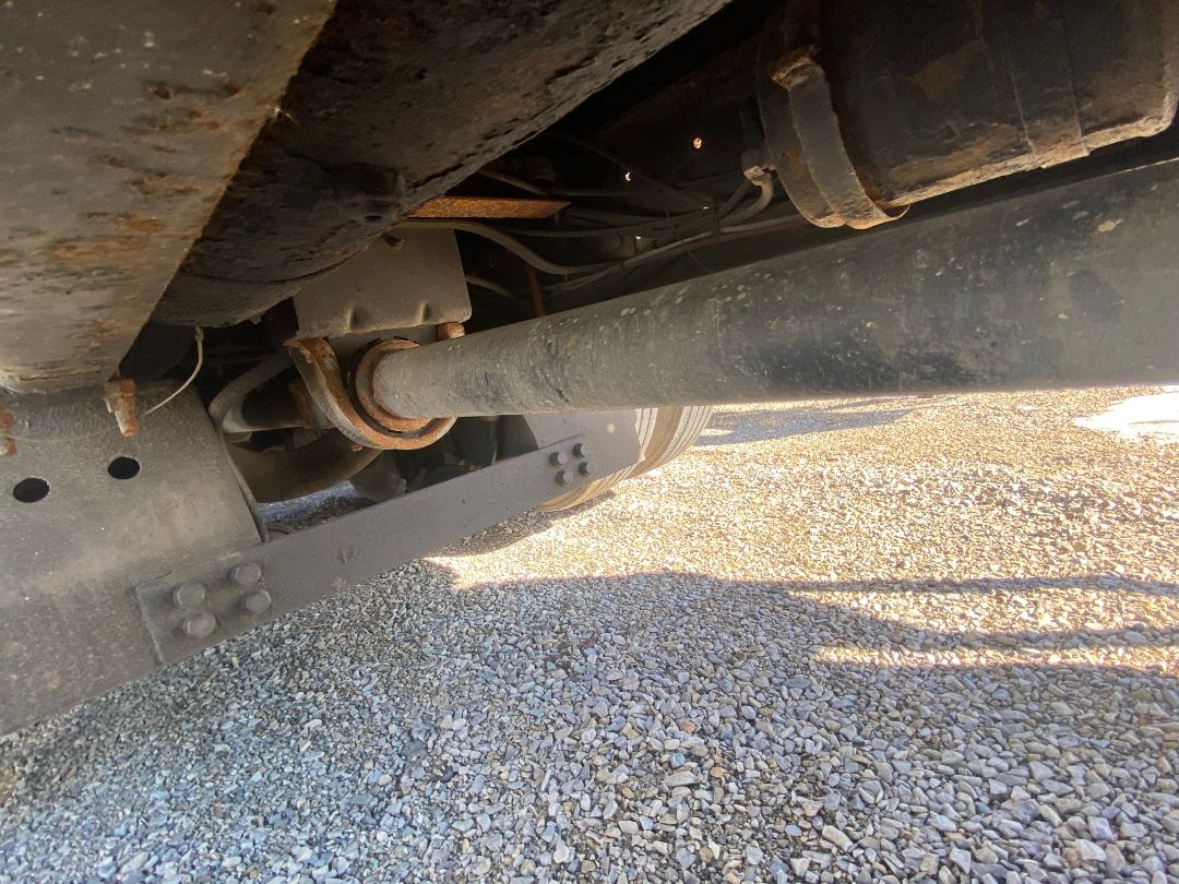 1995 FREIGHTLINER FL80 - Image 19